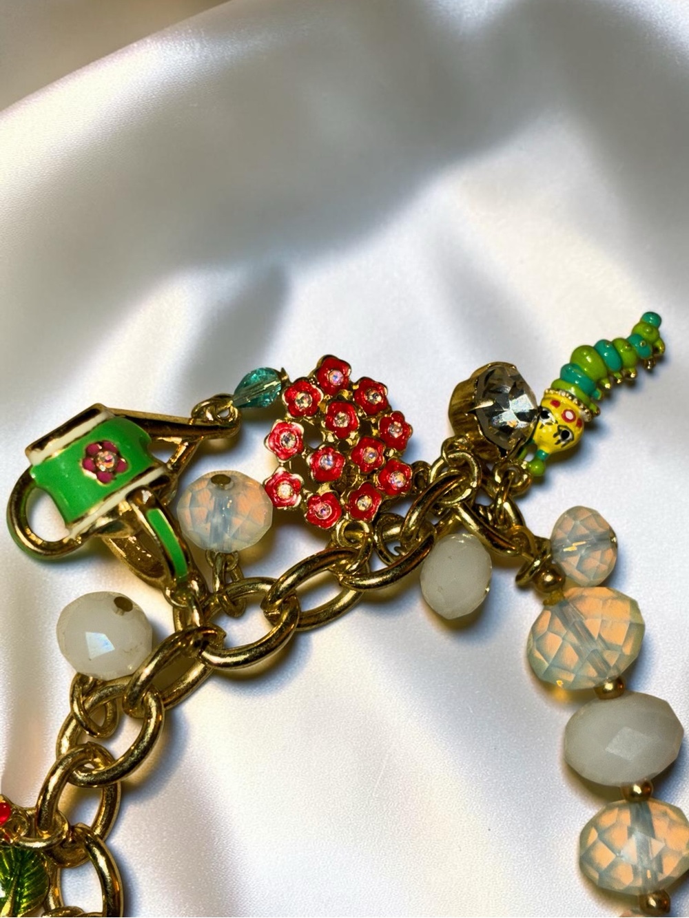 BETSEY JOHNSON Vintage Chick Garden Party Backyard Garden Spring Chick Bracelet - Picture 6 of 6